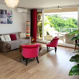 Appartement Très Bel 1 Chambre Vue Mer Res Tahiri 1, Punaauia (Tahiti)